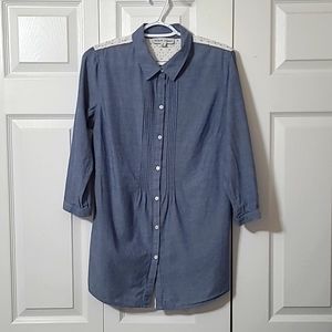 Light Blue Button-up Shirt Back Panel is White Eyelet Lace, 3/4 Sleeve, Like New